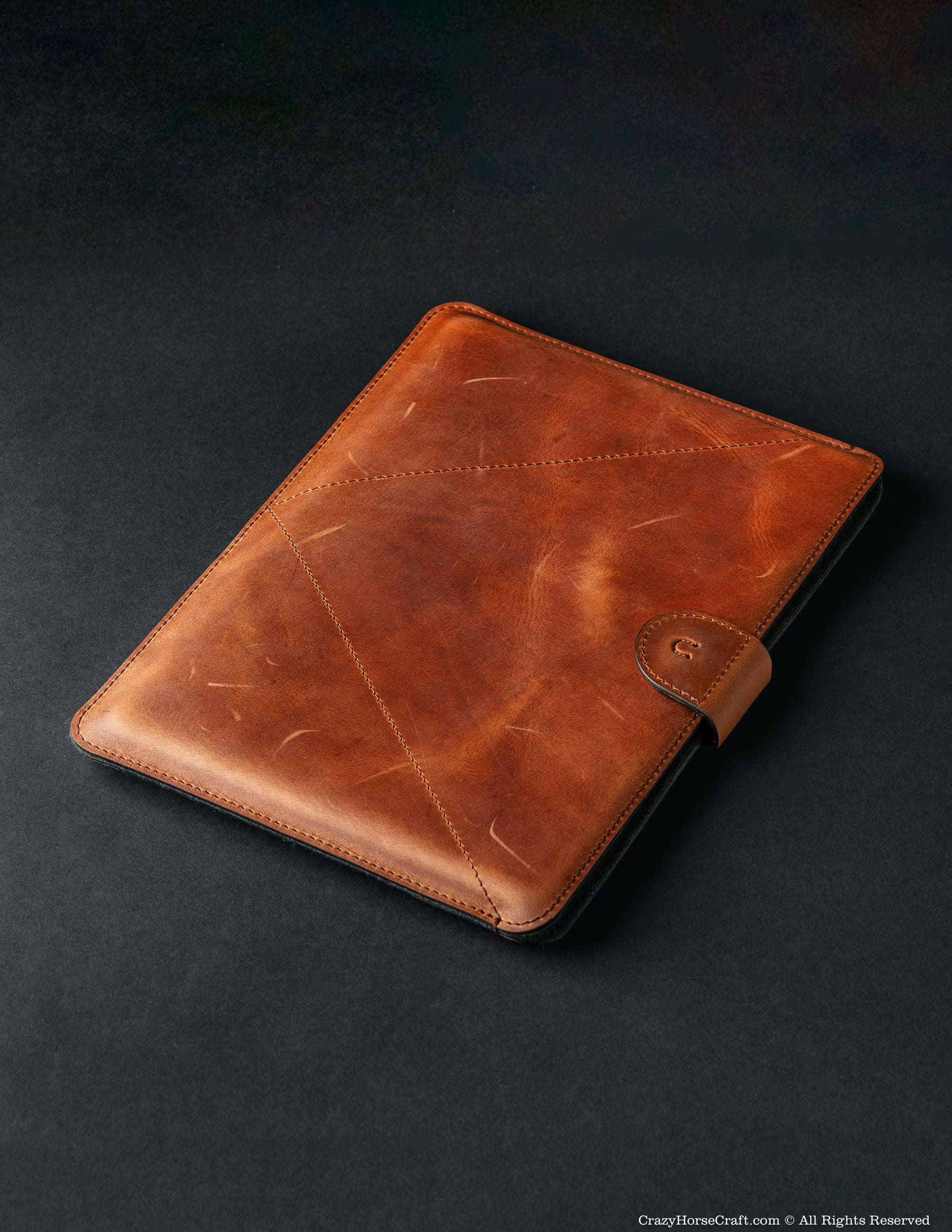 #color of the leather_classic brown