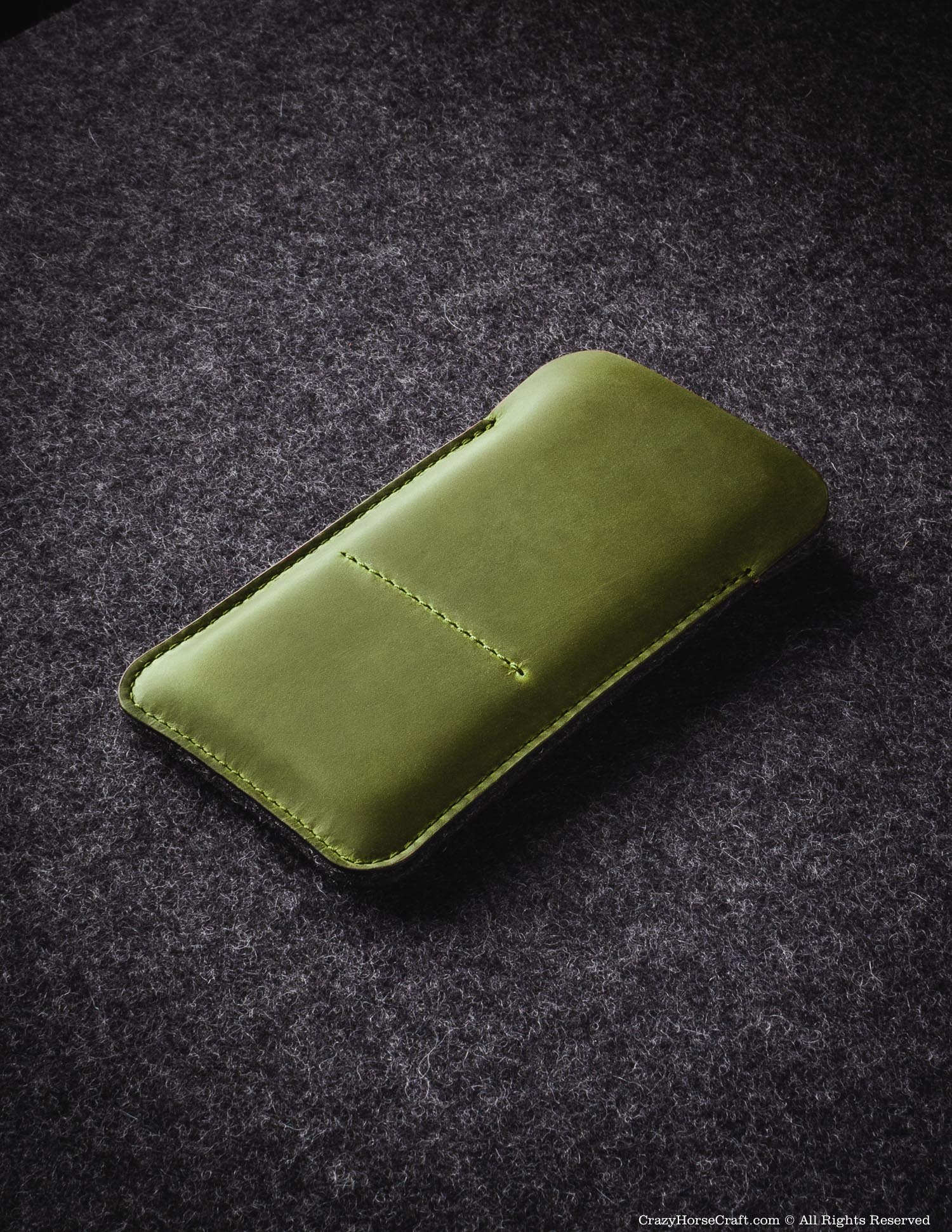 #color of the leather_alpine green