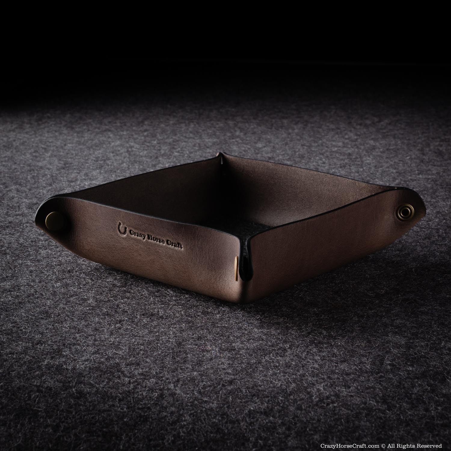 #color of the leather_stone grey