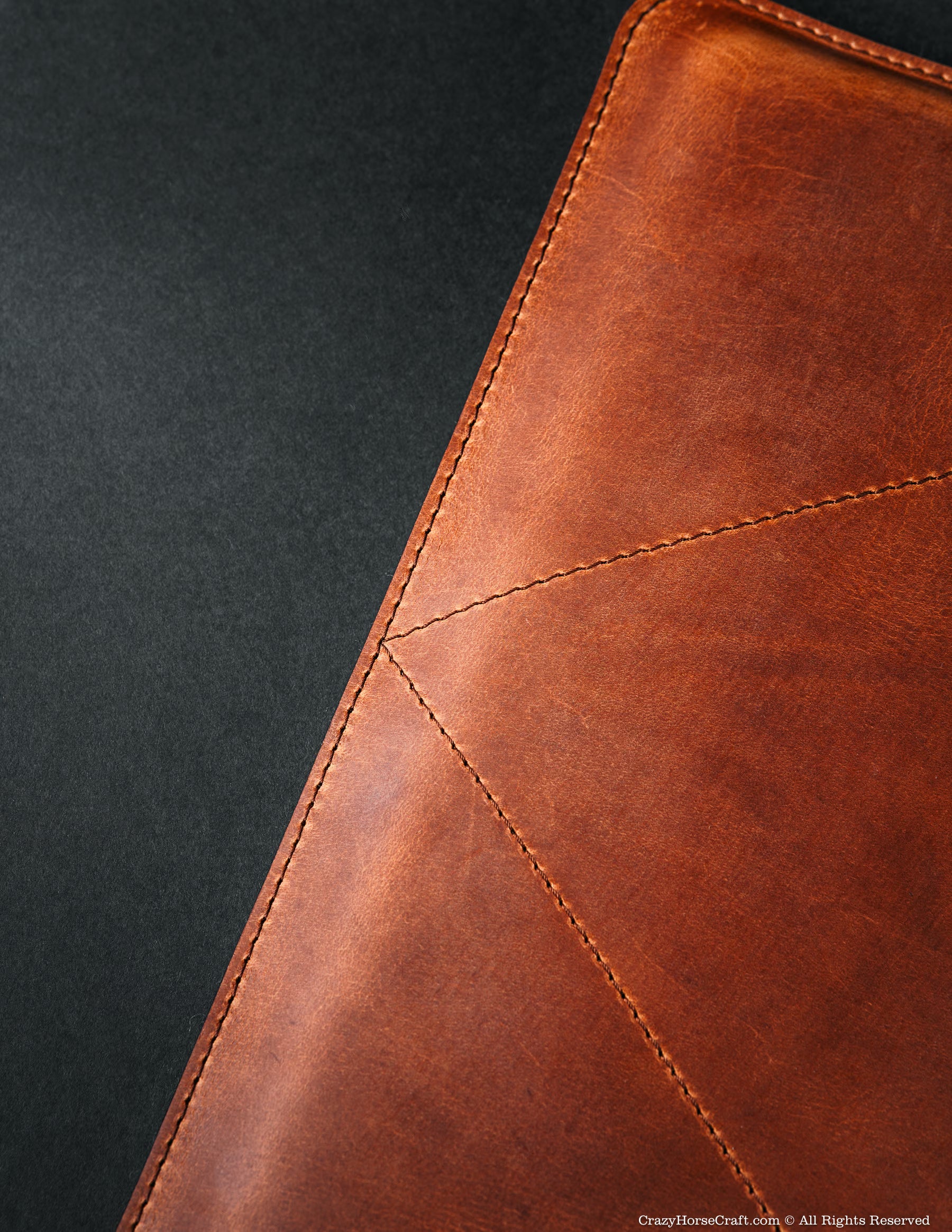 Leather MacBook Sleeve — Italian Vegetable-Tanned Leather | MacBook Air, Pro & Neo details