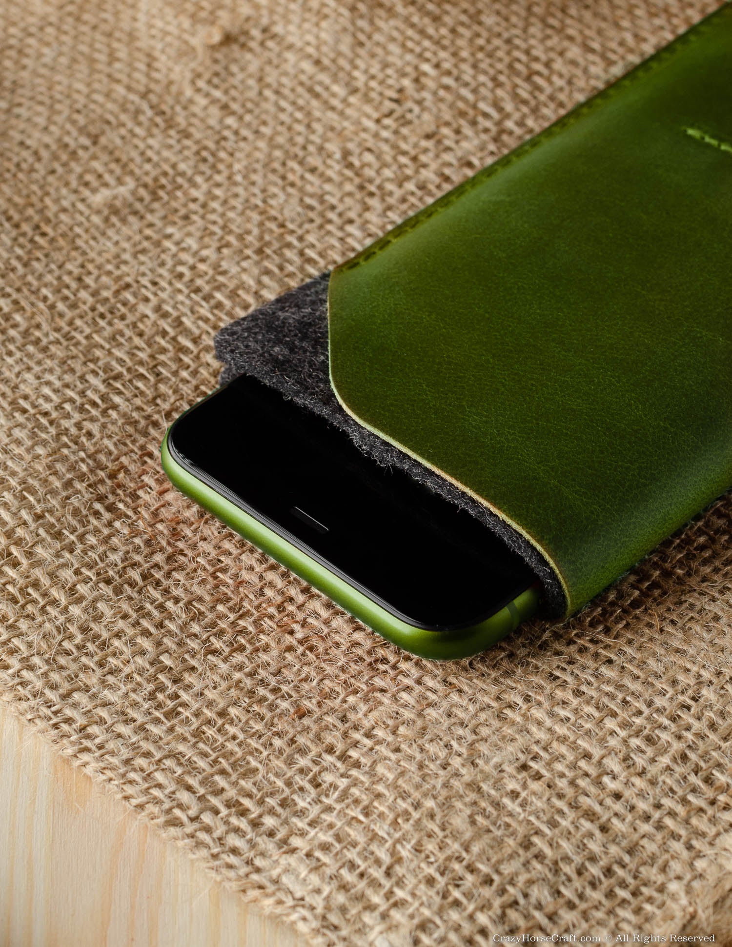 Vegetable Leather Phone Case Wallet with Card Pockets Alpine green