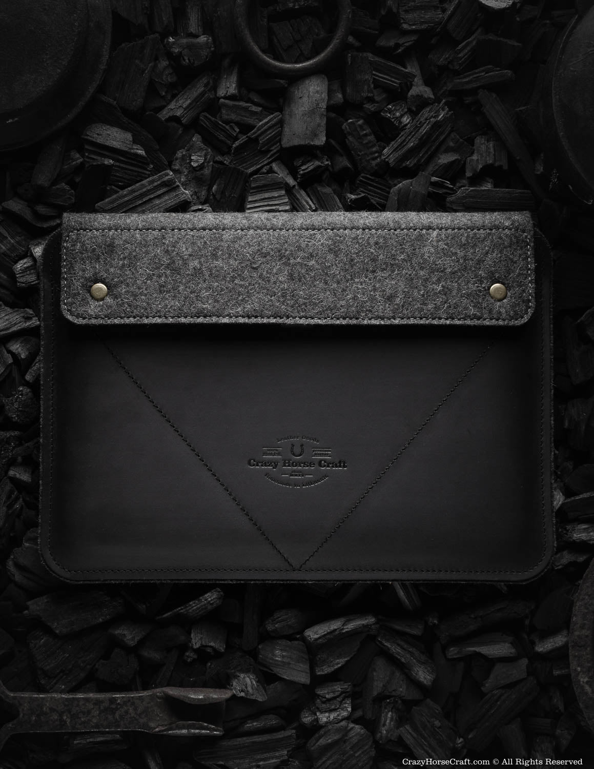 Leather MacBook Pro/Air sleeve, case | Carbon Black