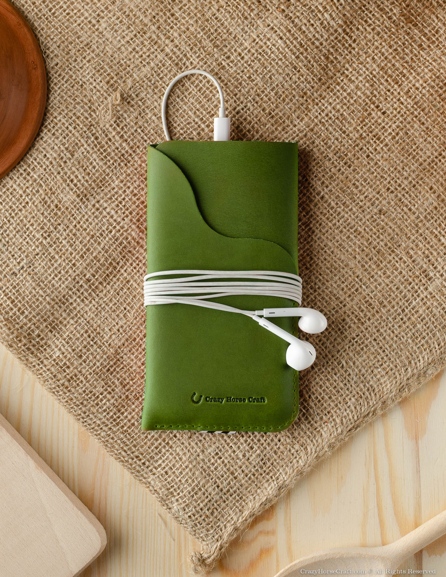 Leather Phone Case/Wallet with Card Pocket | Alpine Green