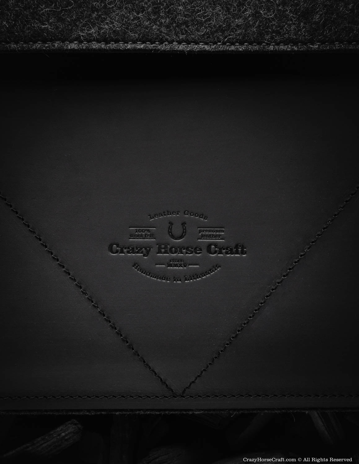 Leather MacBook Pro/Air sleeve, case | Carbon Black