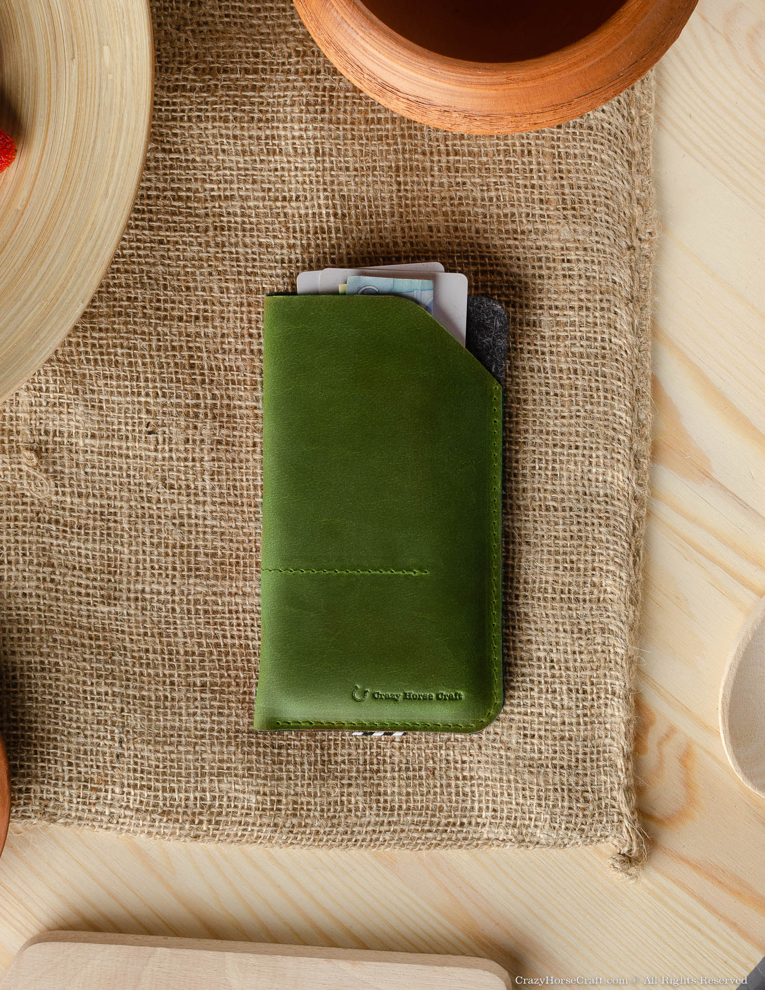 Vegetable Leather Phone Case Wallet with Card Pockets Alpine green