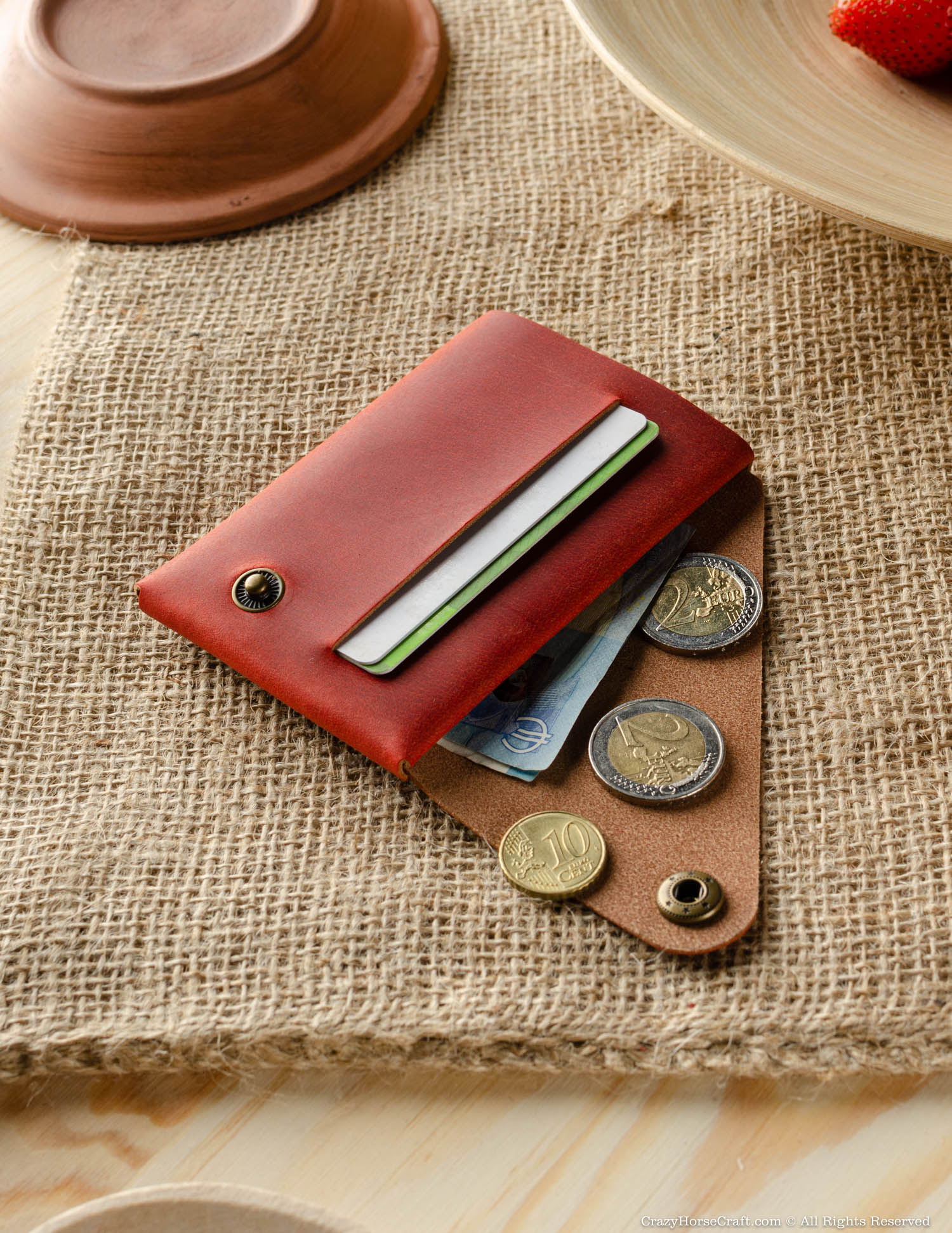 Minimalistic leather wallet card holder Fragola Red vegetable tanned leather