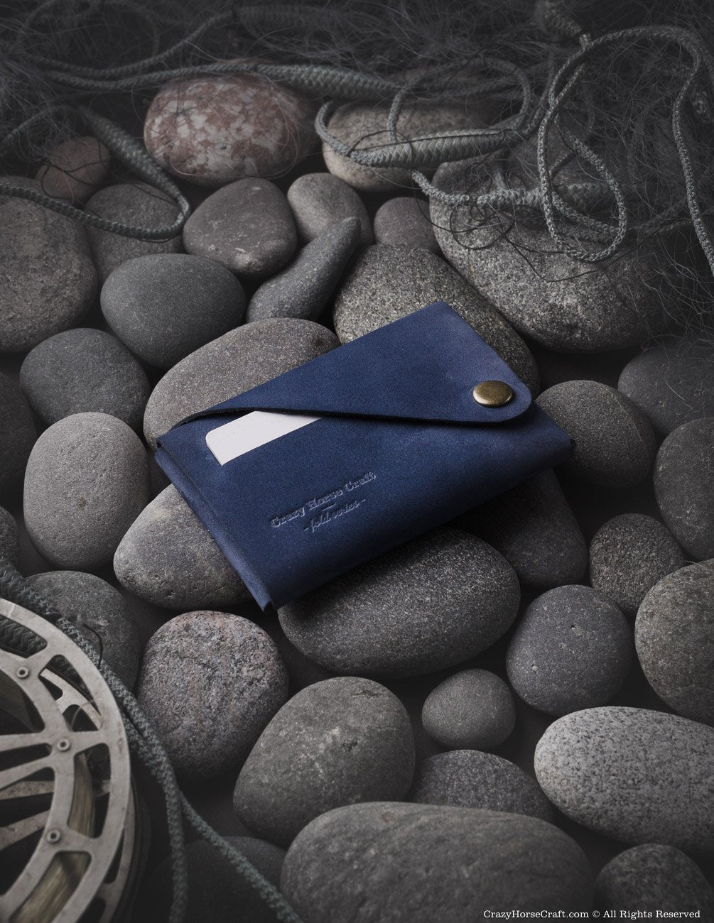 Minimalistic leather wallet