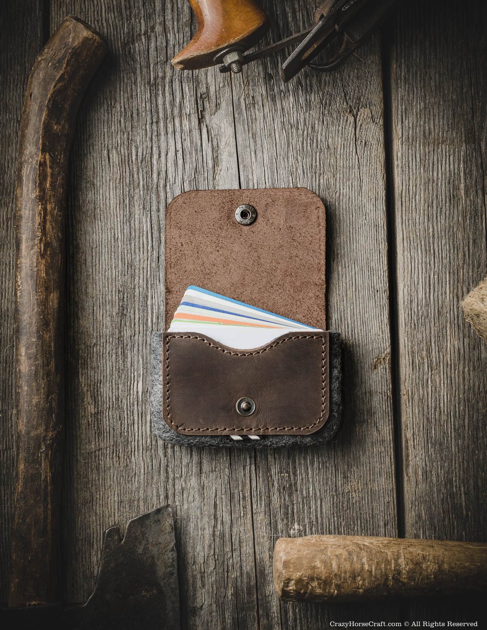 Leather capacious credit card holder wallet brown