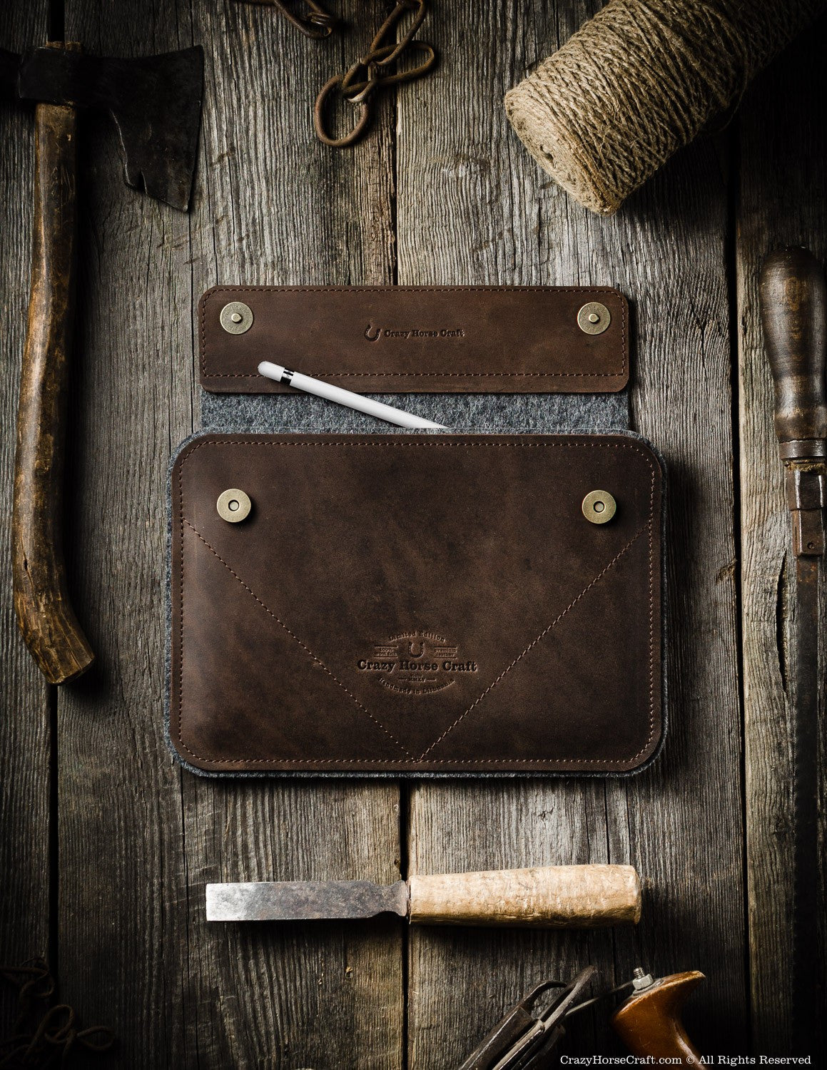 Leather iPad Pro Case with apple pencil pocket
