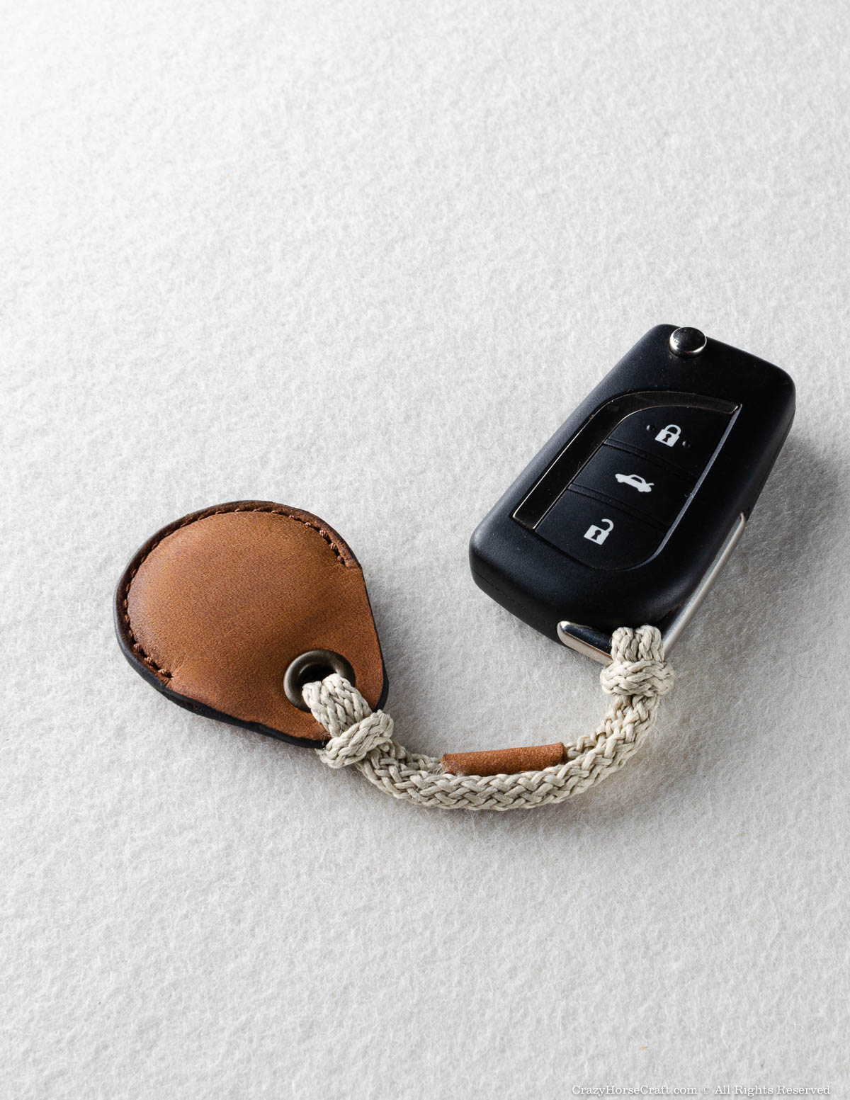 Veg-Tanned Leather AirTag Holder / Case / Key Tag | Classic Brown