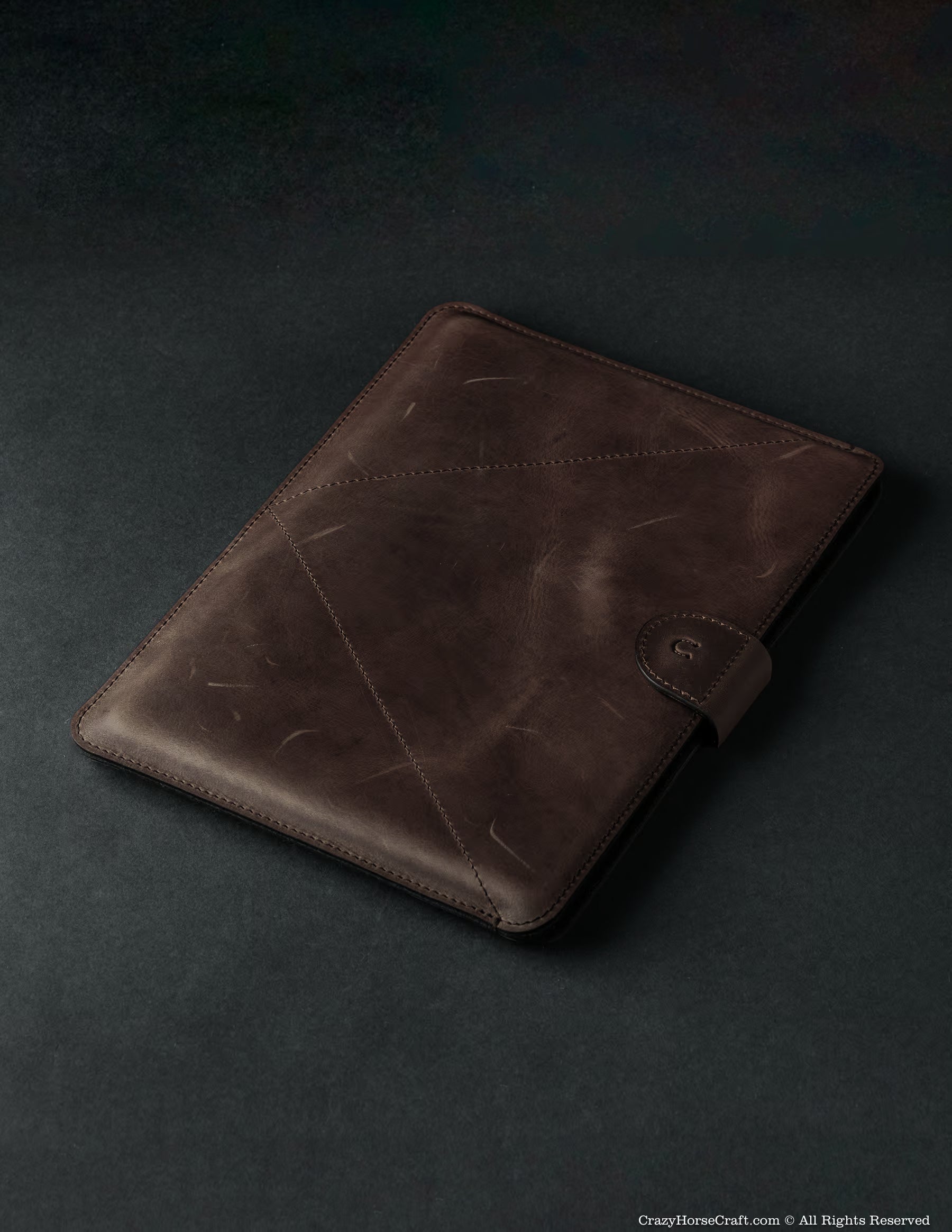 #color of the leather_wood brown
