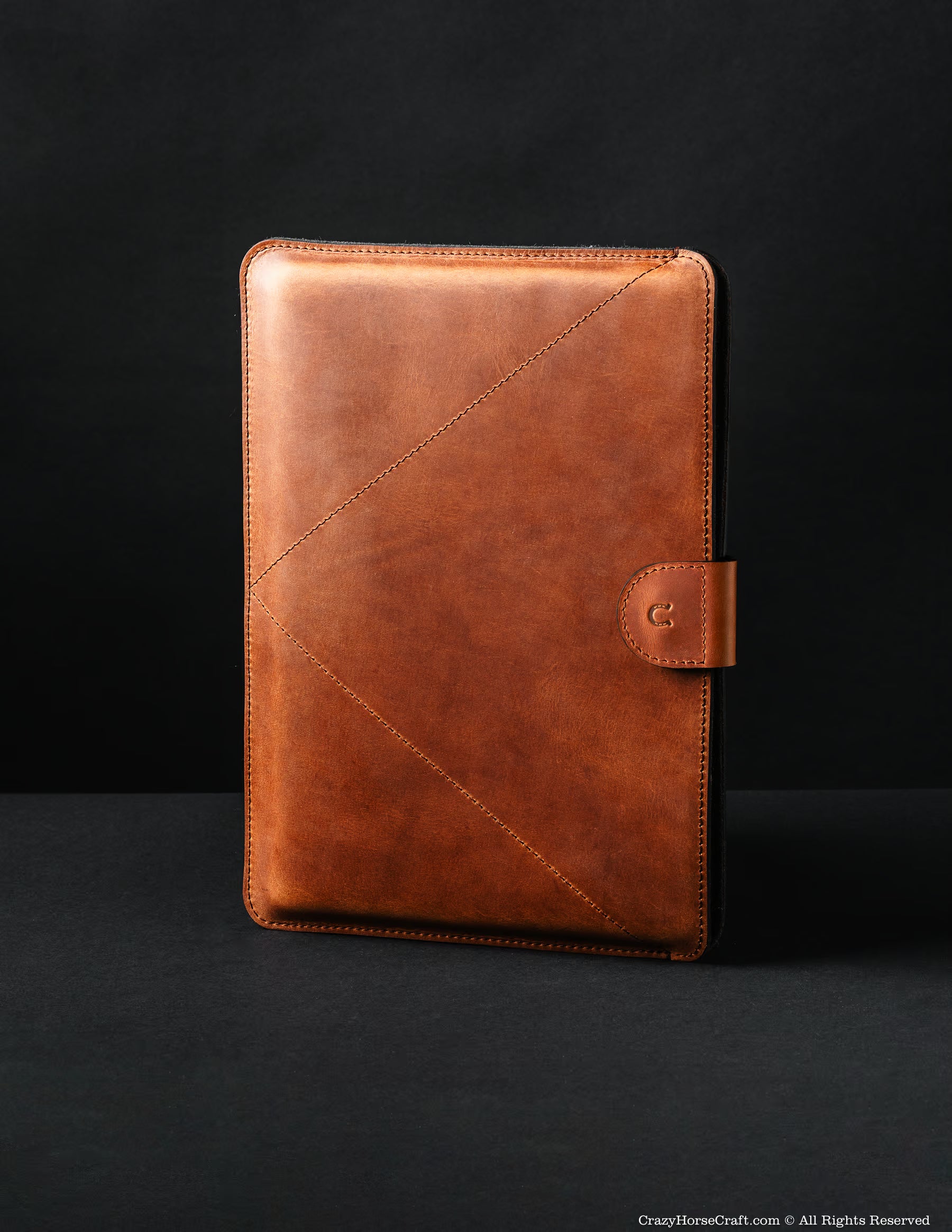 Leather MacBook Sleeve — Italian Vegetable-Tanned Leather | MacBook Air, Pro & Neo front