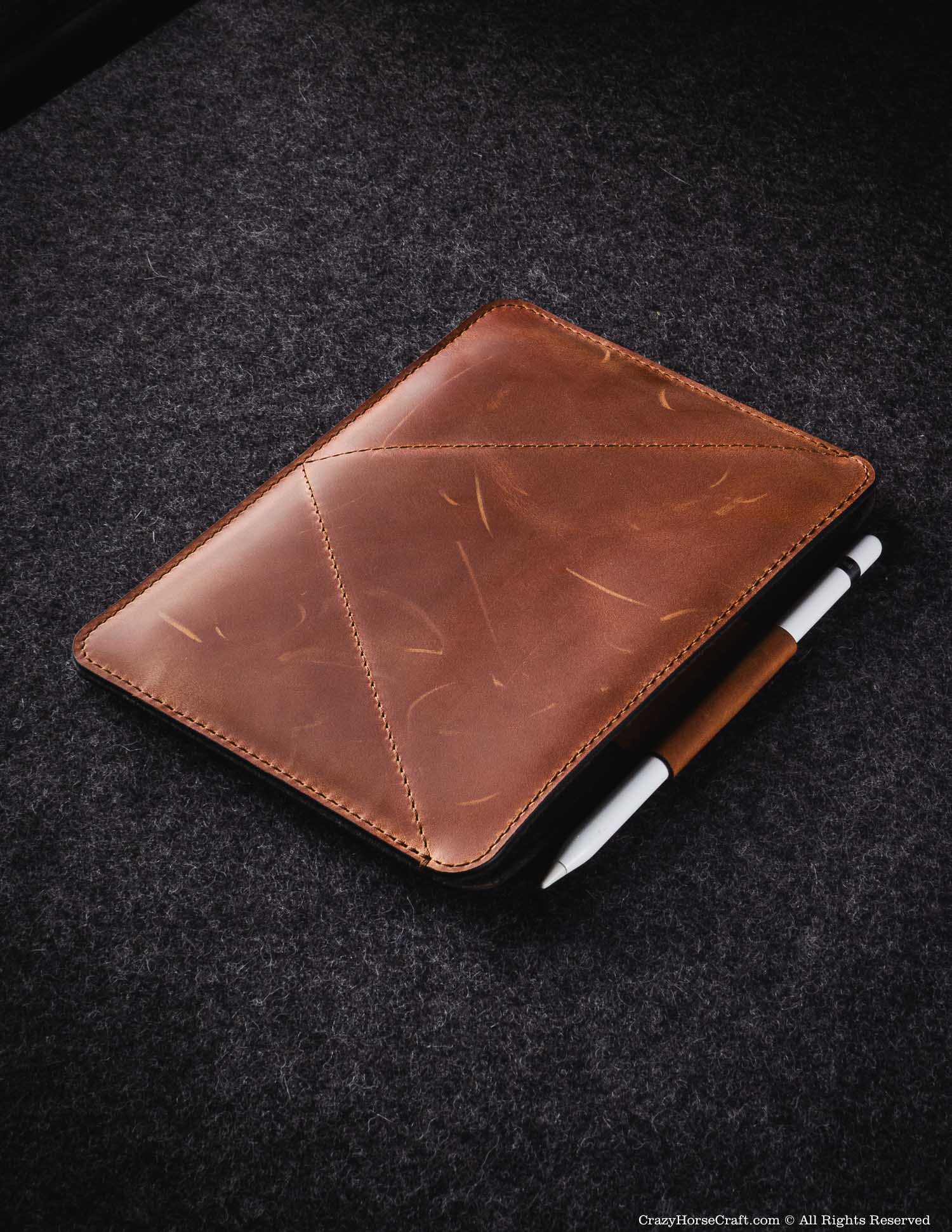 #color of the leather_classic brown