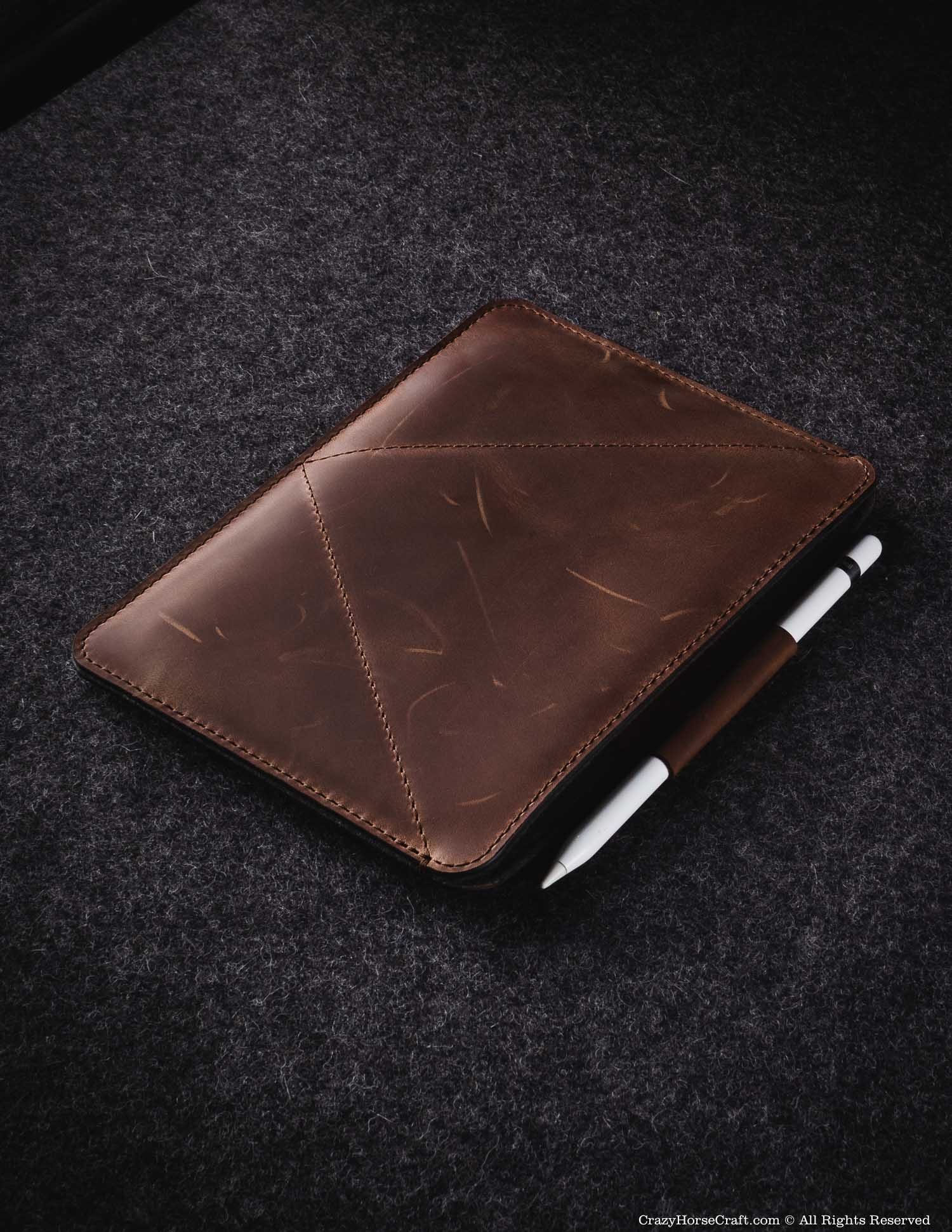 #color of the leather_wood brown