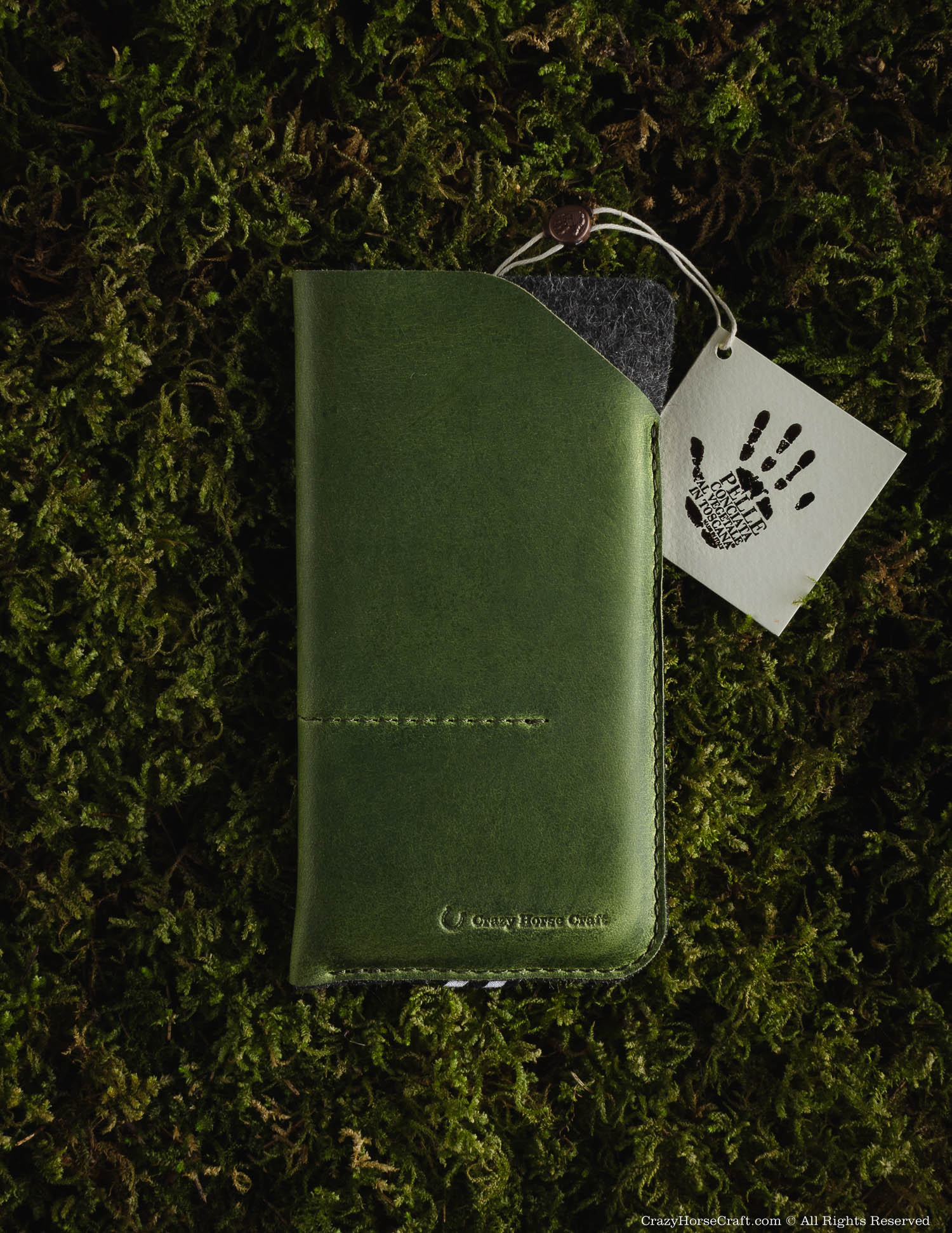 Vegetable Leather Phone Case Wallet with Card Pockets Alpine green
