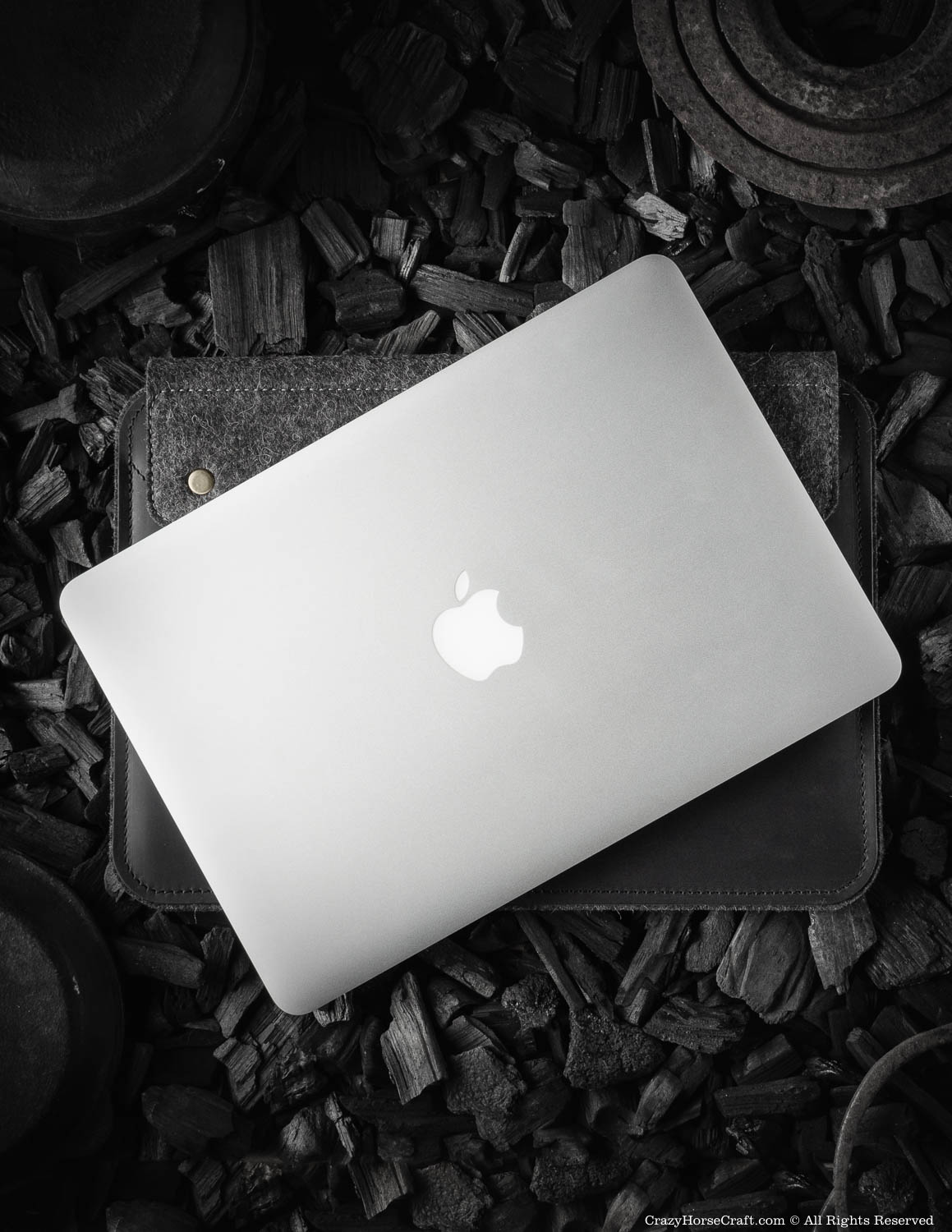 Leather MacBook Pro/Air sleeve, case | Carbon Black