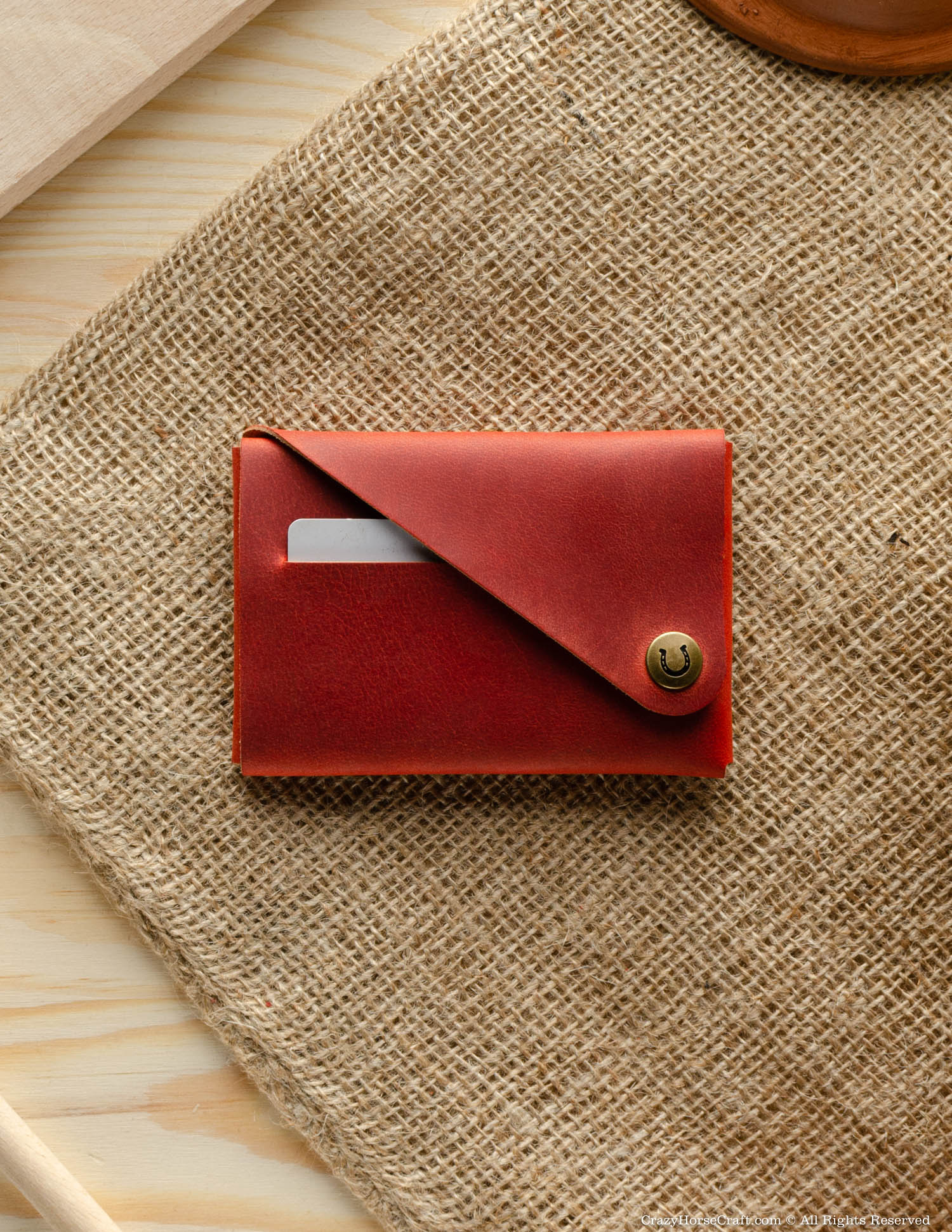 Minimalistic leather wallet card holder Fragola Red vegetable tanned leather