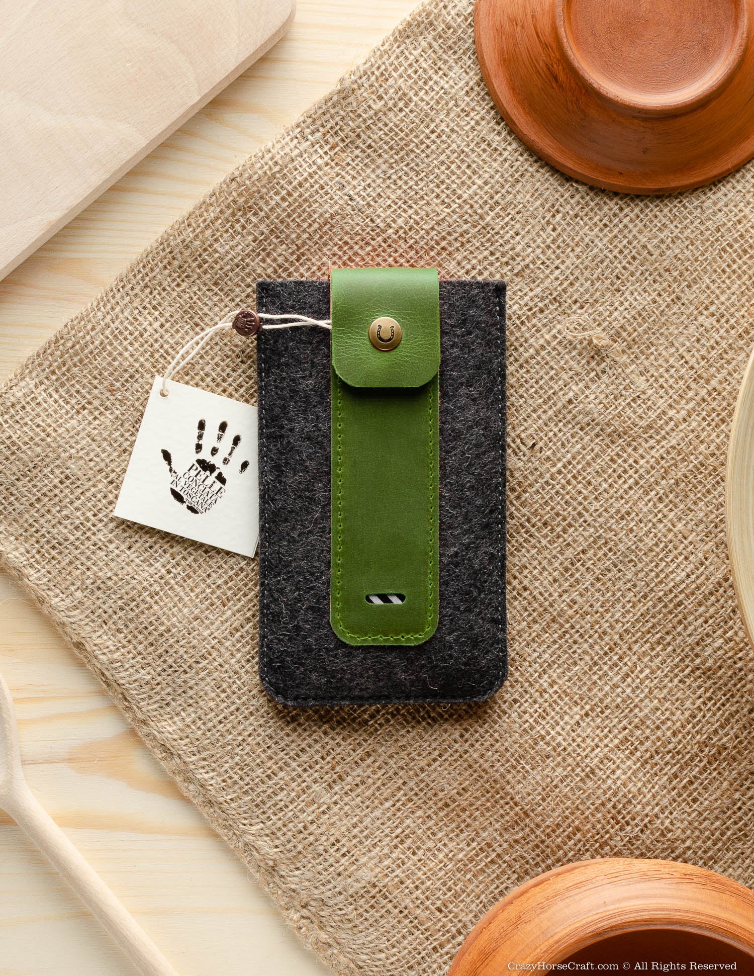 wool-felt-iphone-sleeve-case-alpine-green