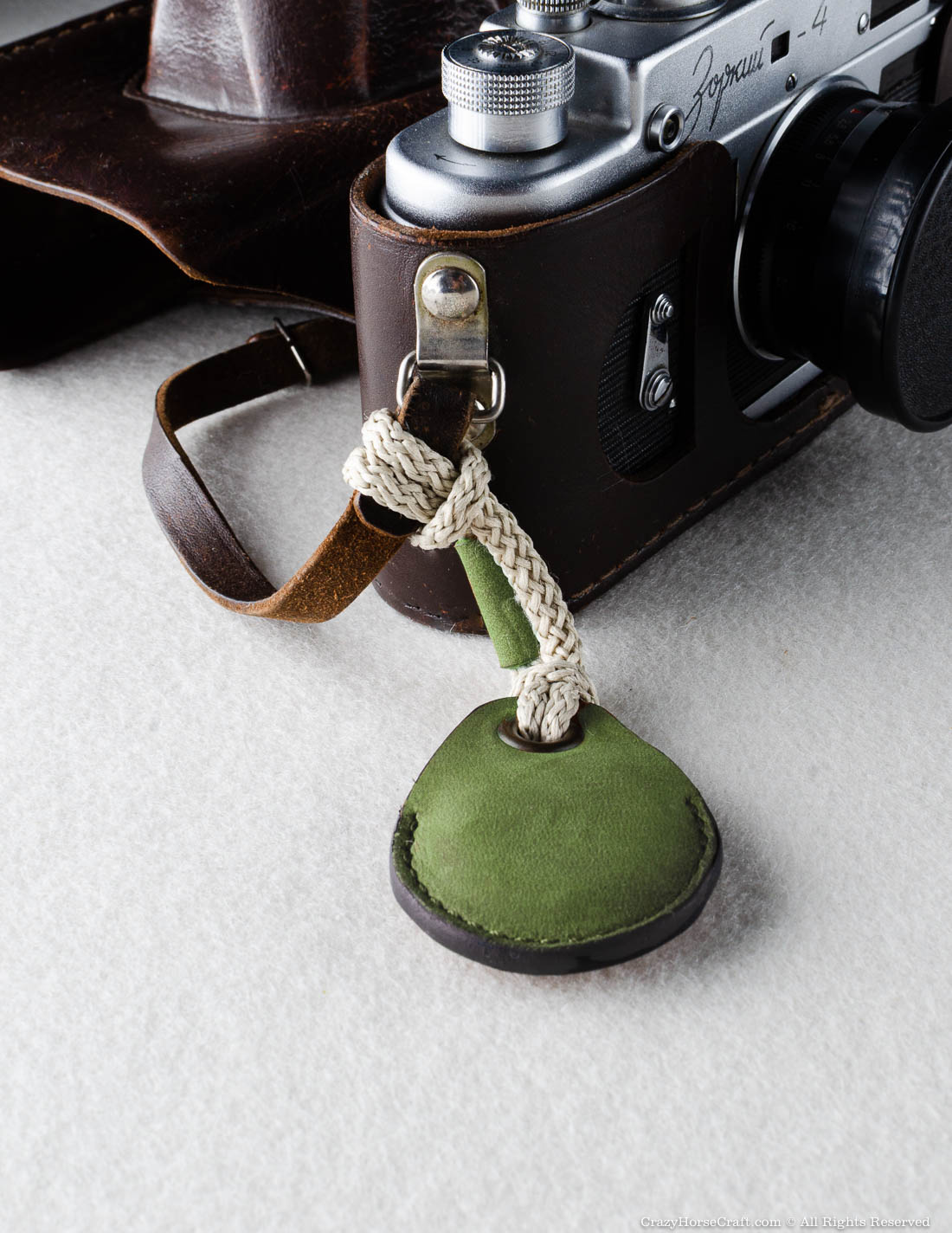 Veg-Tanned Leather AirTag Holder / Case / Key Tag | Alpine Green