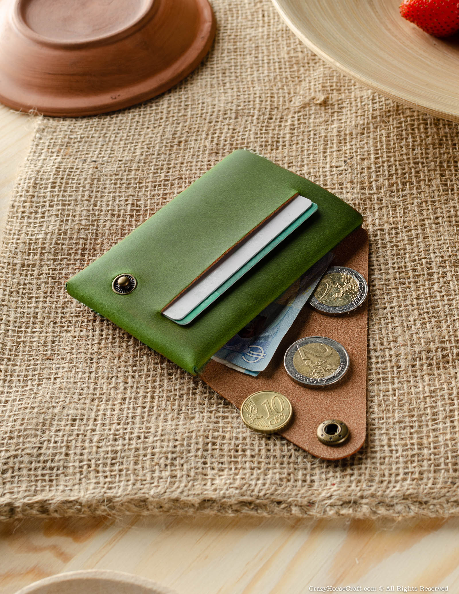 Handcrafted Leather Minimalist Wallet, 3 Pocket - Green