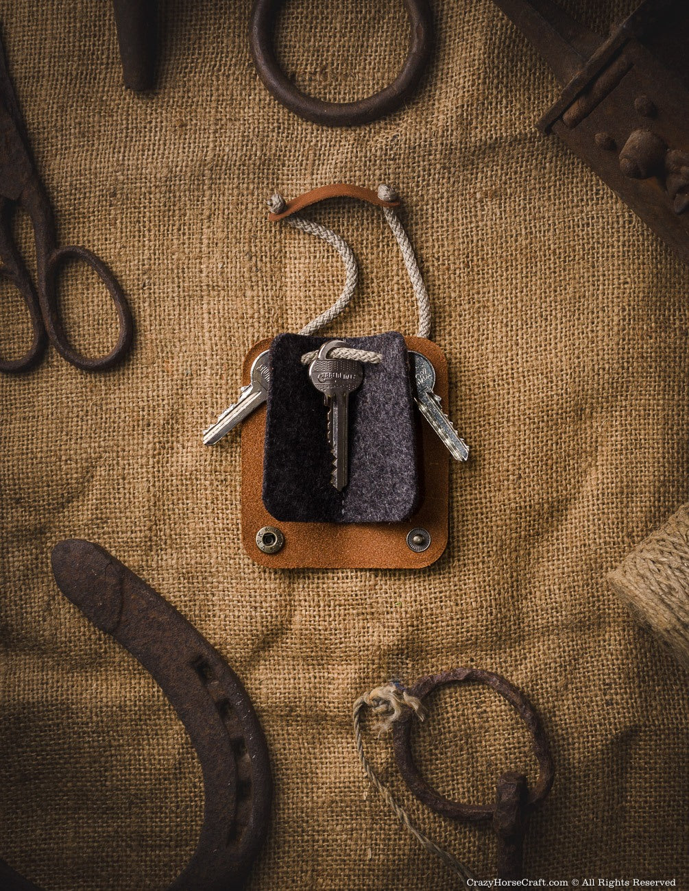 Leather key organiser wool felt, holder, brown inside