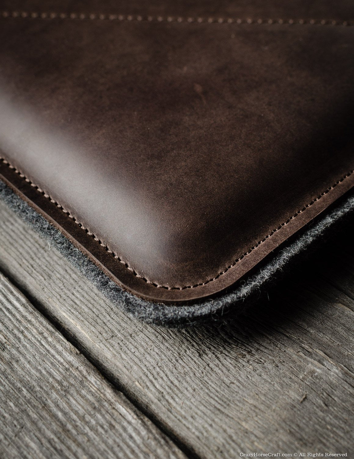 Leather MacBook Case Brown details