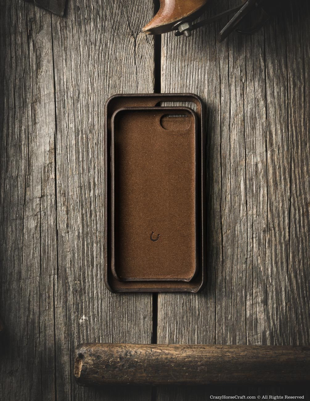 iPhone 8 plus leather case brown distressed inside