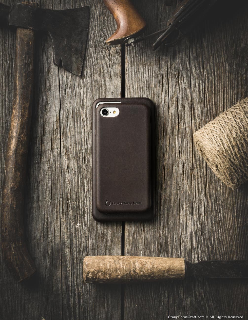iPhone 8 leather case brown distressed side