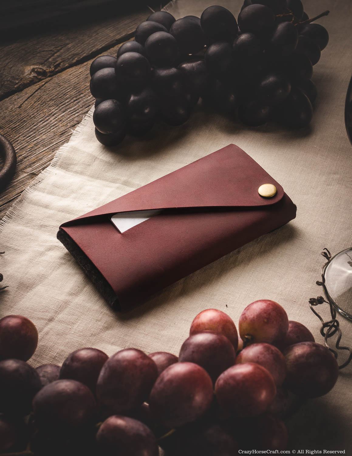 Minimalist leather wallet / phone case | Marsala Wine